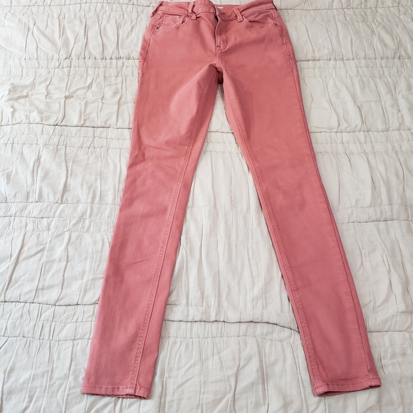 Old Navy Skinny Jeans - Picture 2 of 8